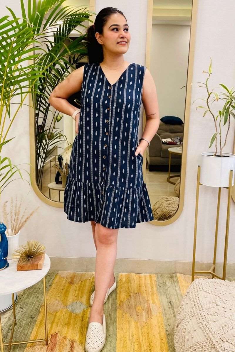 NAVY EMBROIDERED SHIRT DRESS